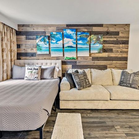 Inviting Waikiki Grand Hotel Room One Block To Beach! ホノルル エクステリア 写真
