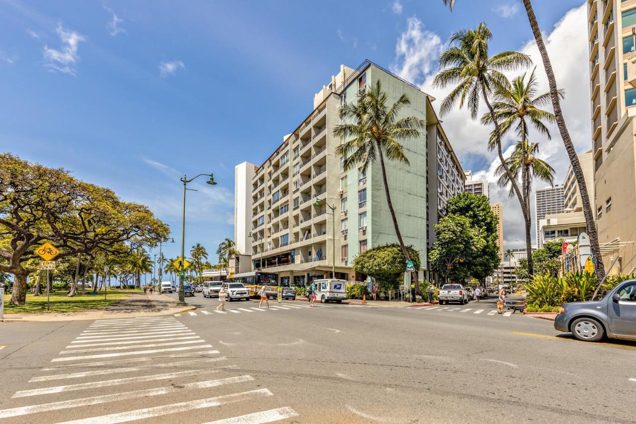 Inviting Waikiki Grand Hotel Room One Block To Beach! ホノルル エクステリア 写真